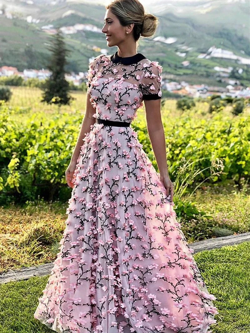 Robe de bal rose à imprimé floral 3D, coupe trapèze, manches courtes