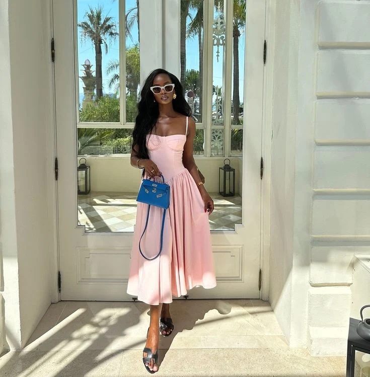 Robe de soirée rose satinée trapèze sans manches, robe de bal formelle
