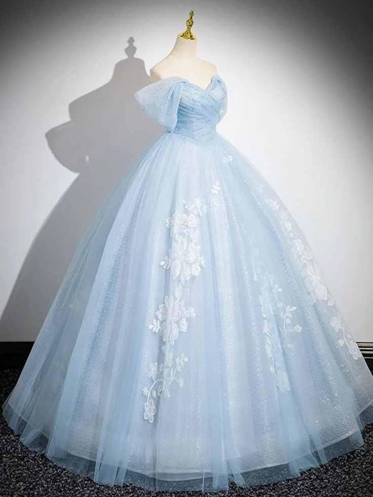 Robe de bal longue bleue à épaules dénudées en tulle et sequins, coupe trapèze