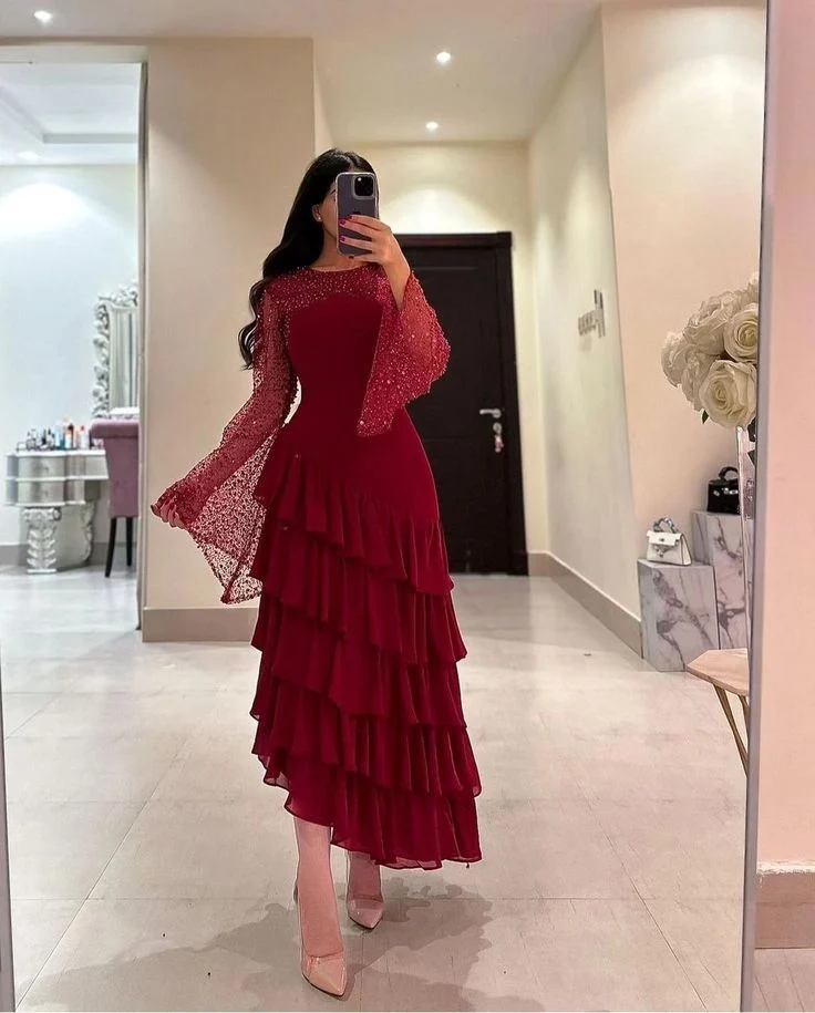 Robe de soirée bordeaux à sequins, col rond et volants, longueur cheville, pour femme
