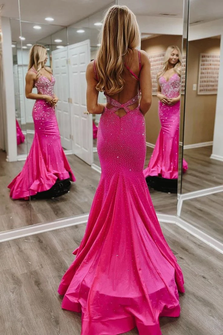 Robe de bal sirène en satin rose fuchsia à col en V ornée de perles