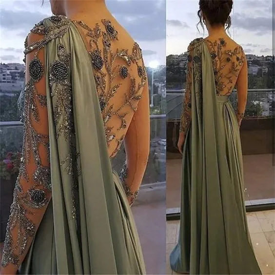 Robe de soirée/bal asymétrique en satin, coupe trapèze, fermeture éclair.