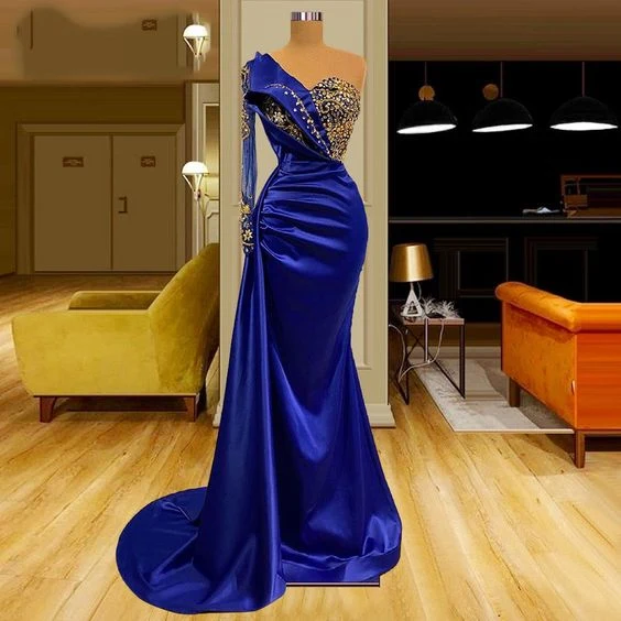 Robe de bal sirène asymétrique en satin à manches longues et une épaule.