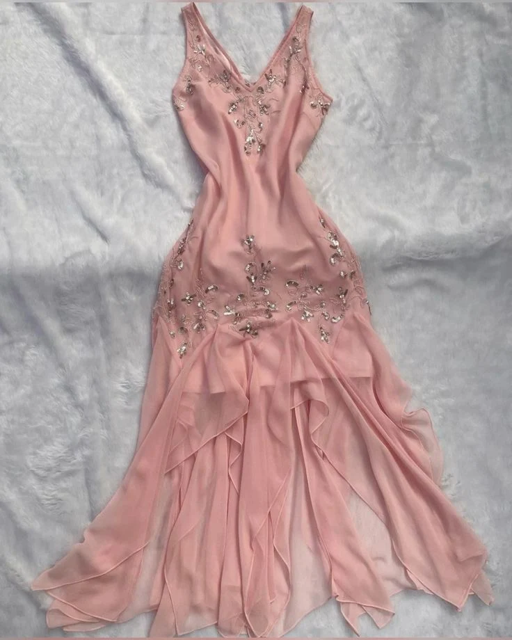 Robe de soirée longue en mousseline rose à col en V avec soutien-gorge intégré