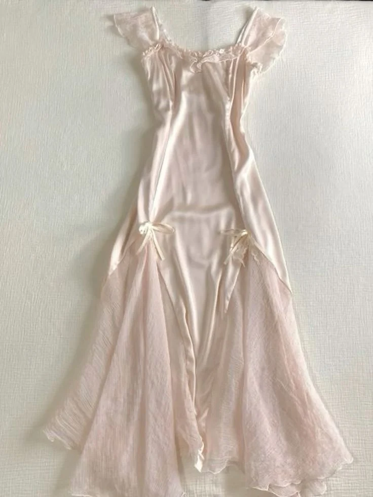 Robe de soirée vintage sans manches en satin rose pâle avec soutien-gorge intégré