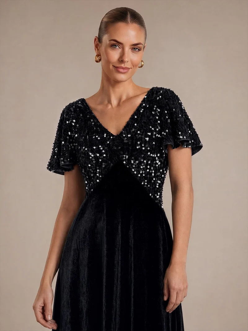 Robe de soirée midi en velours à sequins et manches volantées