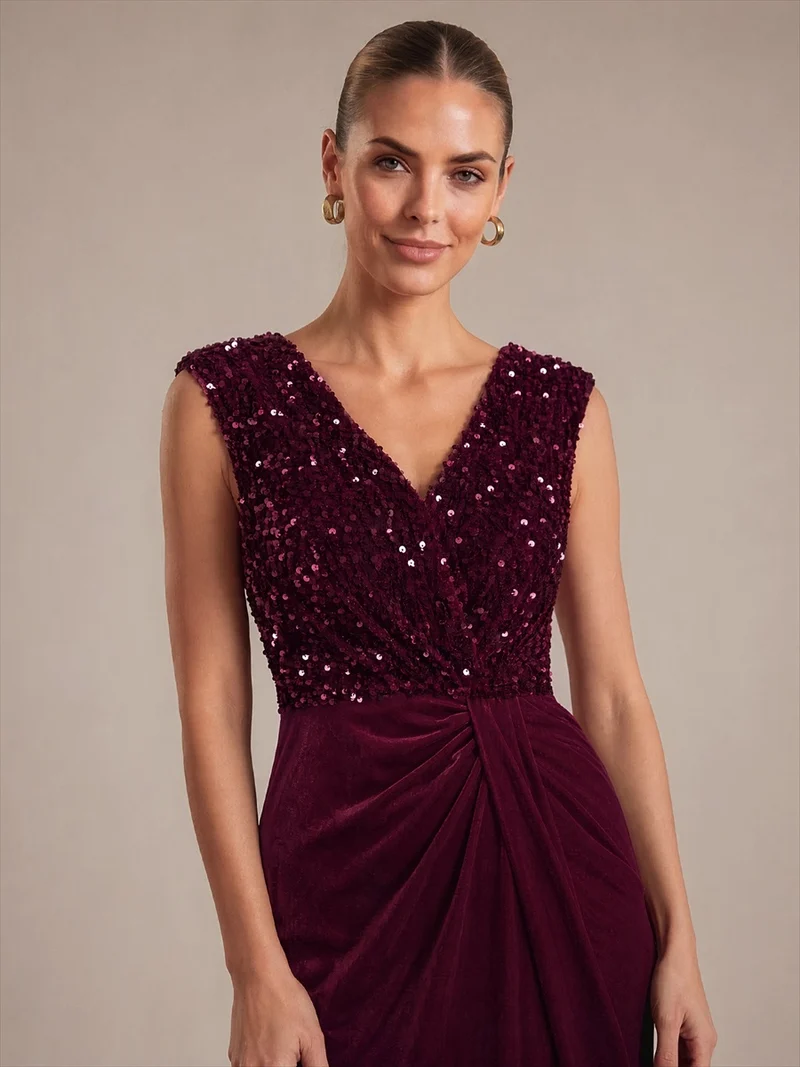 Robe de soirée maxi en velours drapé à décolleté en V