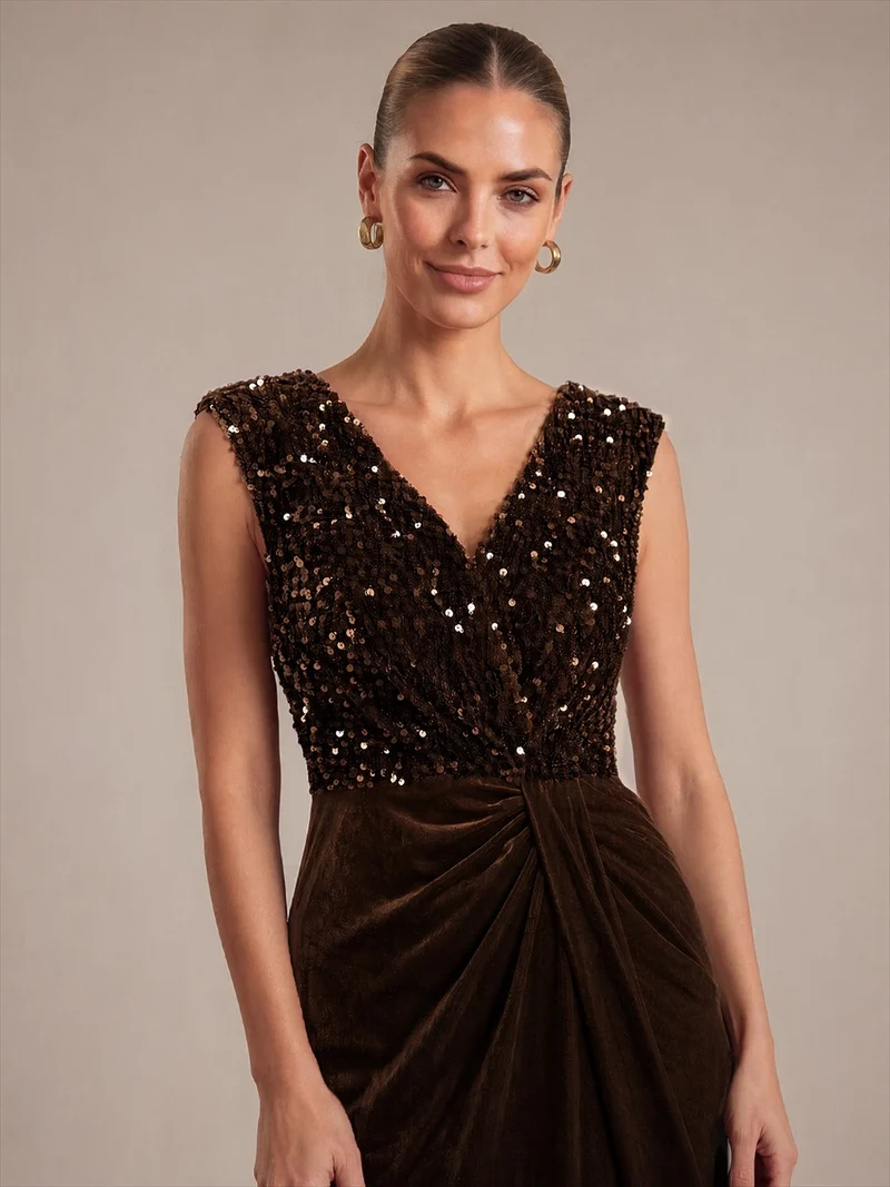 Robe de soirée maxi en velours drapé à décolleté en V