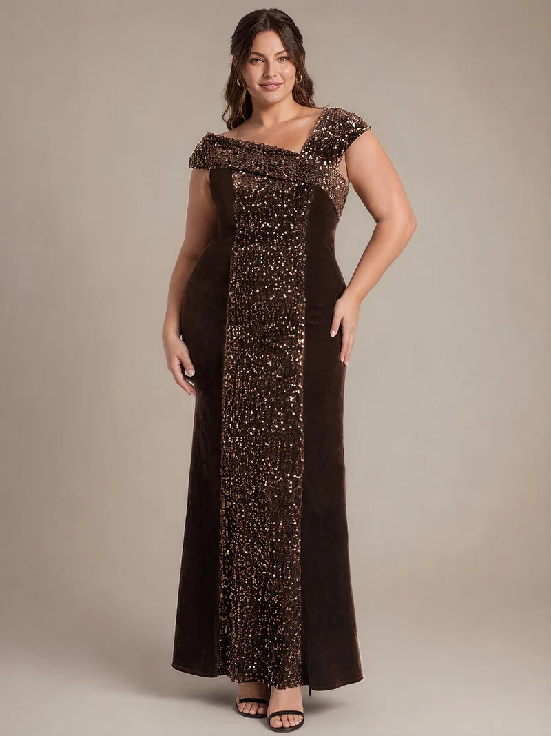 Robe de soirée maxi moulante à sequins et décolleté asymétrique