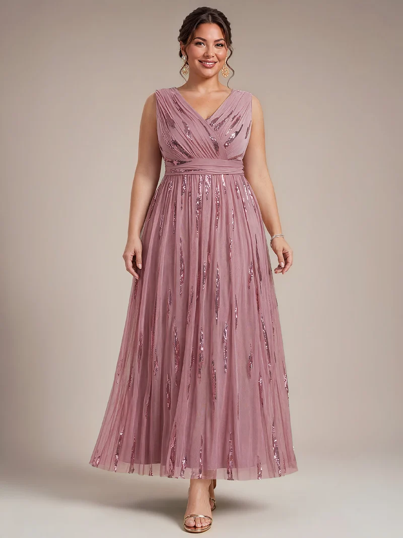 Robe longue sans manches en tulle à paillettes drapé