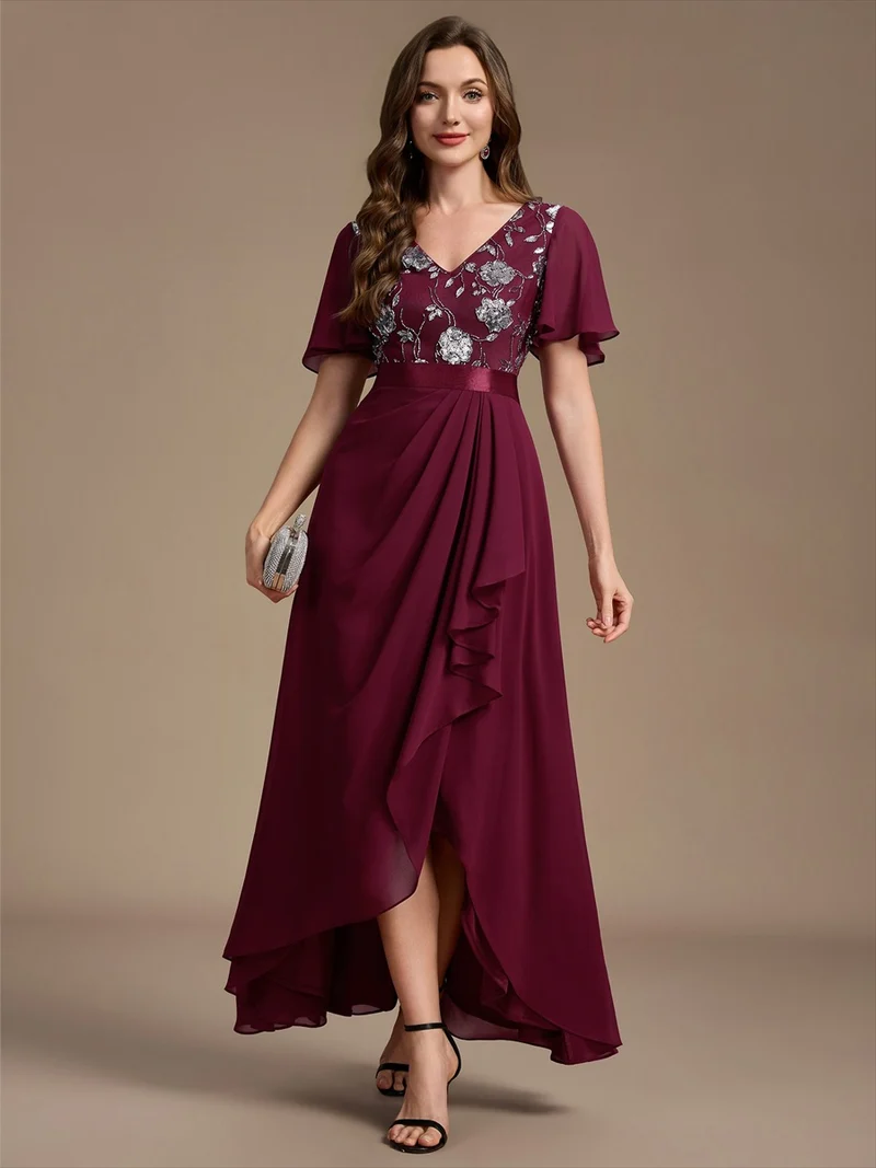 Robe longue de mère de la mariée en mousseline à paillettes, col V et ourlet asymétrique