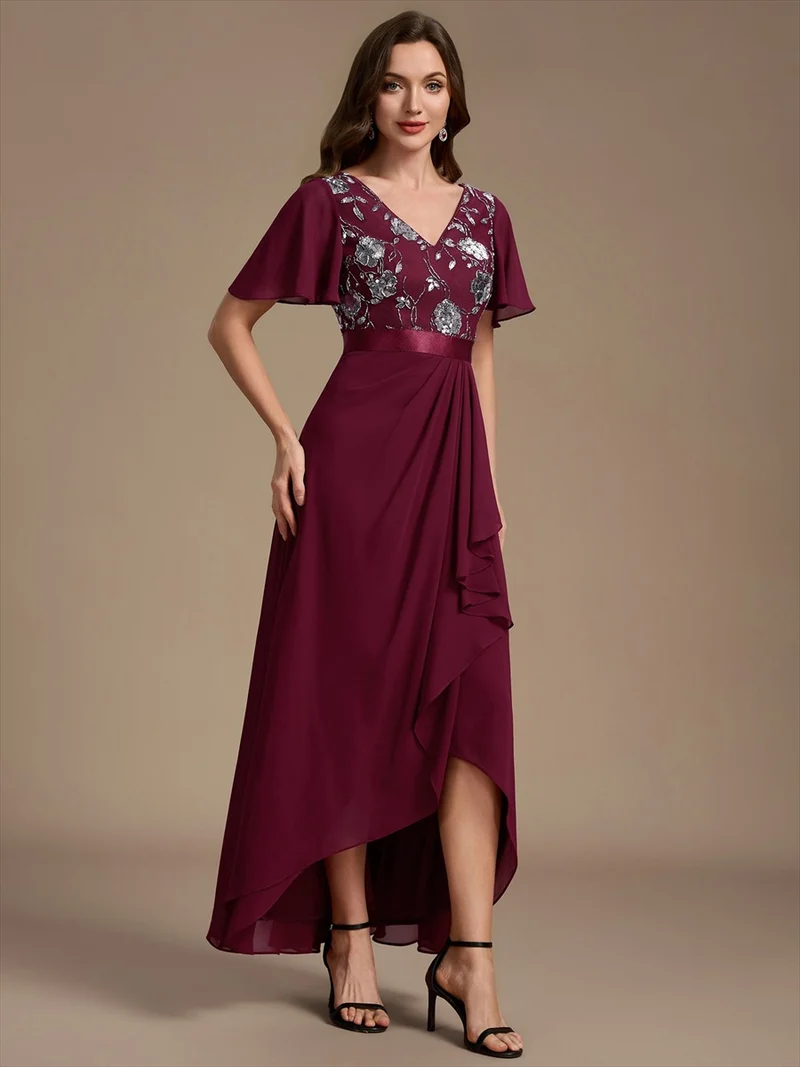 Robe longue de mère de la mariée en mousseline à paillettes, col V et ourlet asymétrique