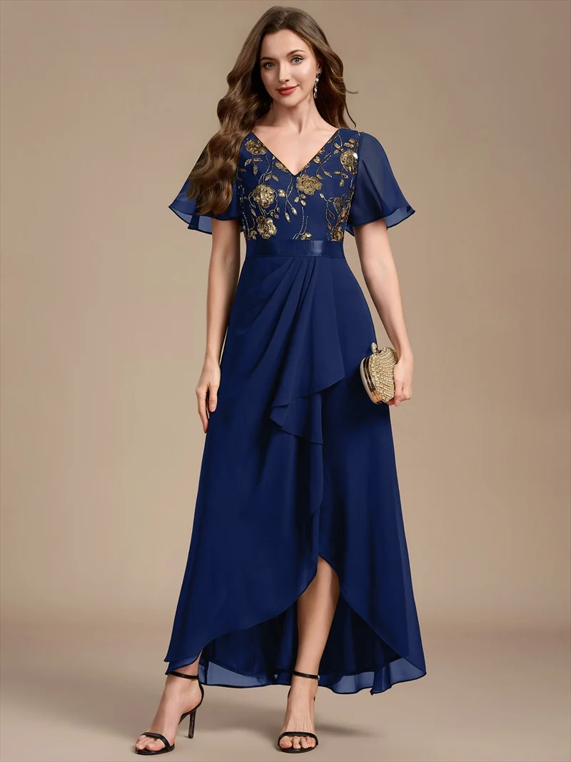 Robe longue de mère de la mariée en mousseline à paillettes, col V et ourlet asymétrique