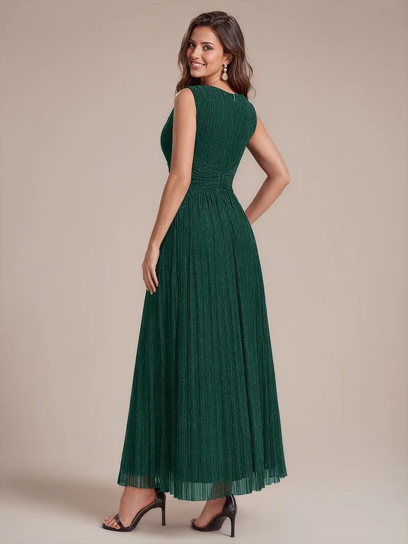 Robe de soirée longue en tulle irisé à col V