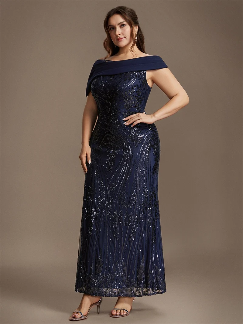 Robe de soirée longue à paillettes, col asymétrique et épaules dénudées