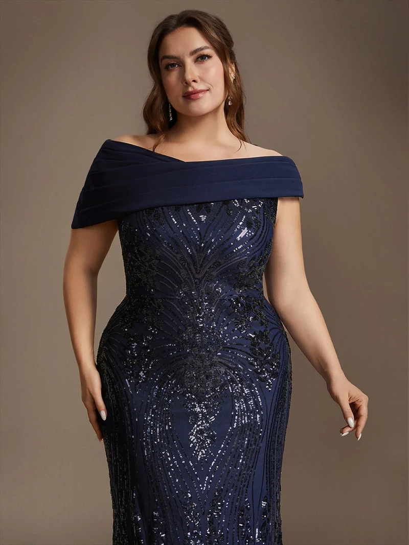 Robe de soirée longue à paillettes, col asymétrique et épaules dénudées