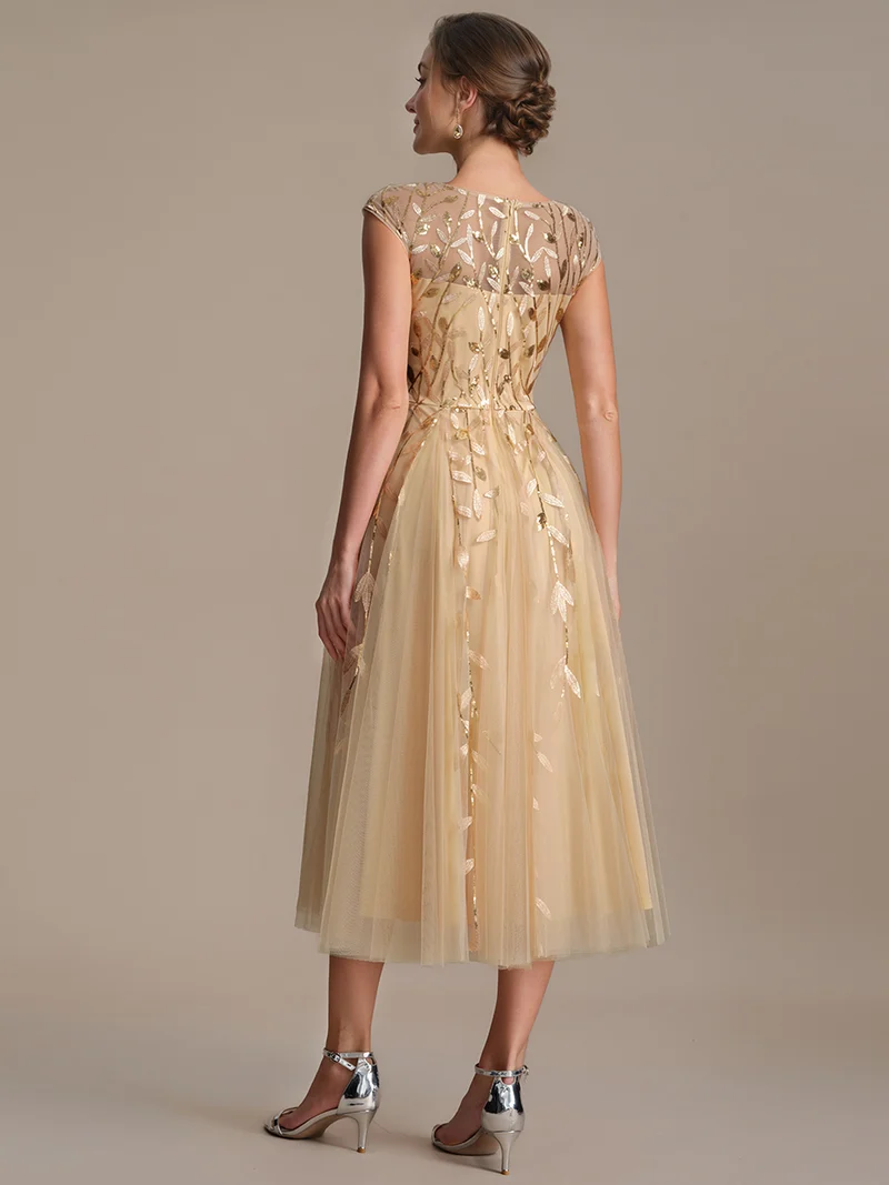 Robe de soirée mi-longue à paillettes avec manches cape
