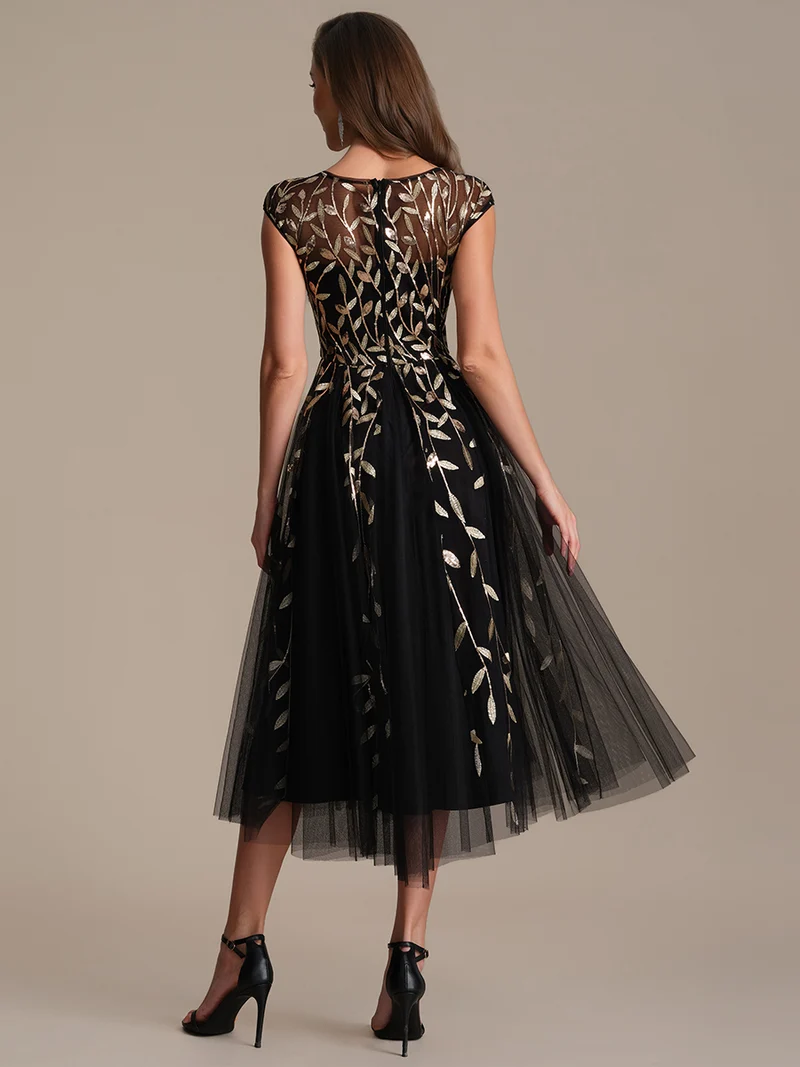 Robe de soirée mi-longue à paillettes avec manches cape