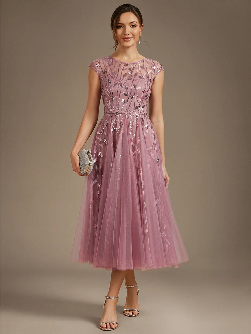 Robe de soirée mi-longue à paillettes avec manches cape