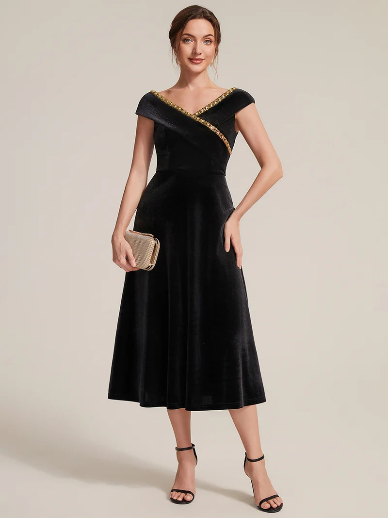 Robe midi en velours pour mariage, col V orné de bijoux