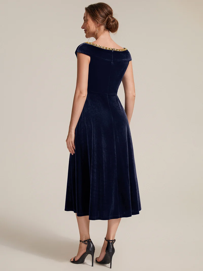 Robe midi en velours pour mariage, col V orné de bijoux
