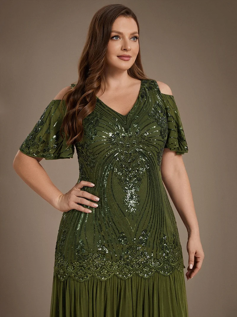 Robe de soirée longue à paillettes avec col V et épaules dénudées