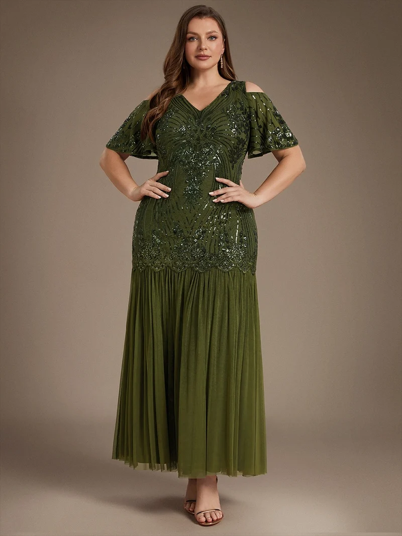 Robe de soirée longue à paillettes avec col V et épaules dénudées