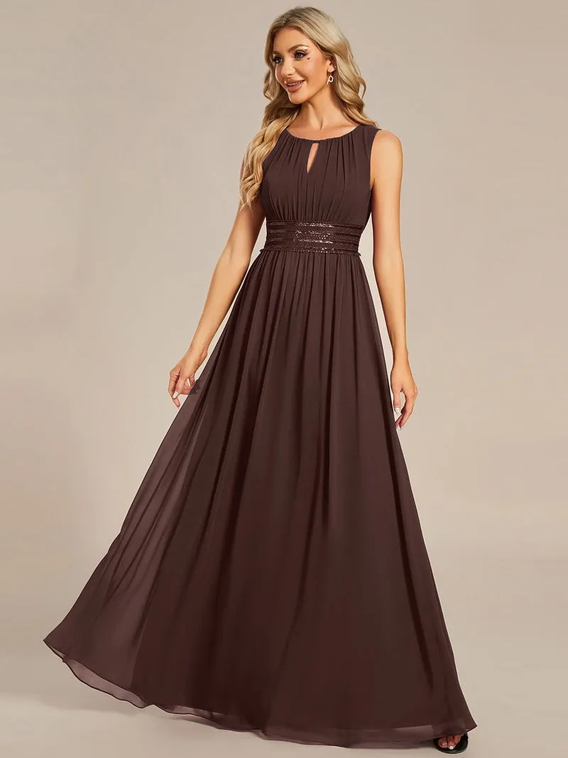 Robe de Cérémonie Trapèze Simple Sans Manches en Mousseline avec Détails Ajourés