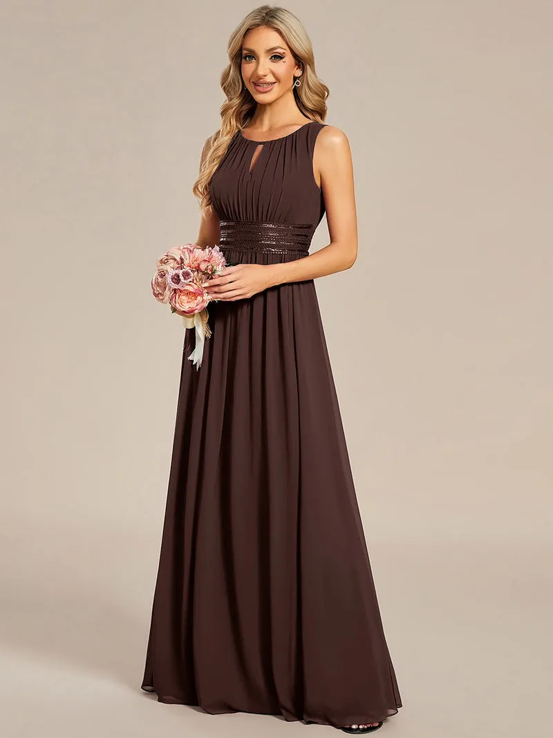 Robe de Cérémonie Trapèze Simple Sans Manches en Mousseline avec Détails Ajourés