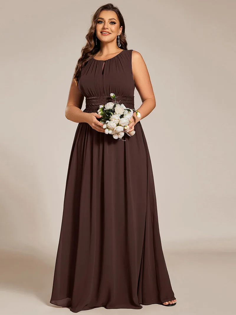 Robe de Cérémonie Trapèze Simple Sans Manches en Mousseline avec Détails Ajourés