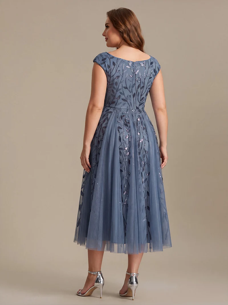 Robe midi sans manches col en V à sequins et coupe évasée