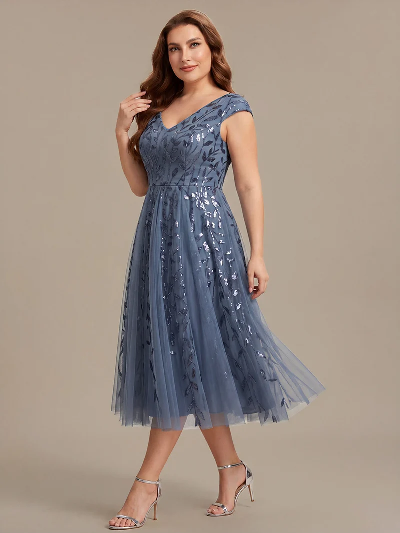 Robe midi sans manches col en V à sequins et coupe évasée