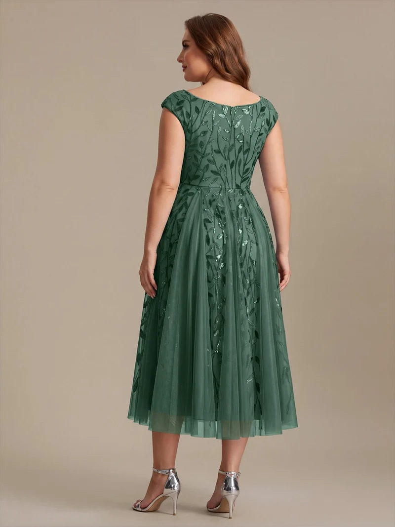 Robe invitée mariage grande taille à paillettes coupe trapèze