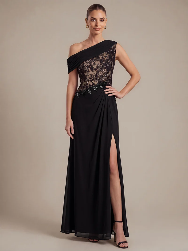 Robe longue asymétrique en mousseline avec détail transparent