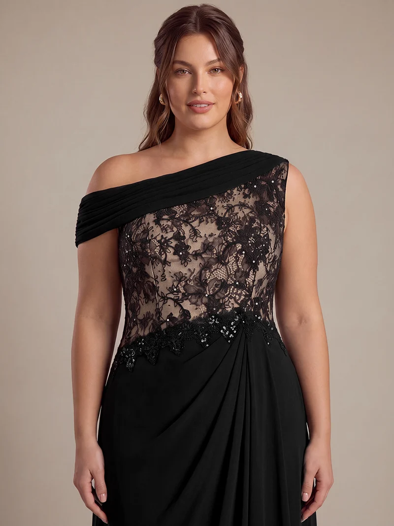 Robe longue asymétrique en mousseline avec détail transparent