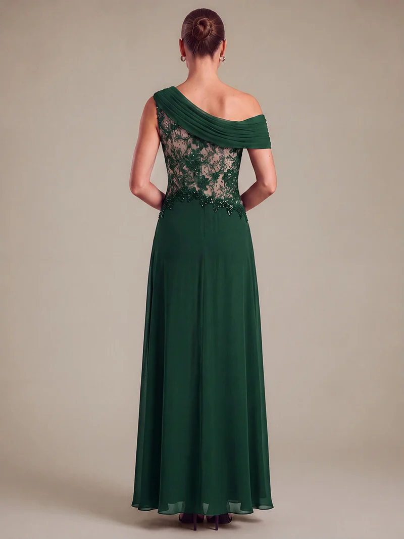 Robe longue asymétrique en mousseline avec détail transparent