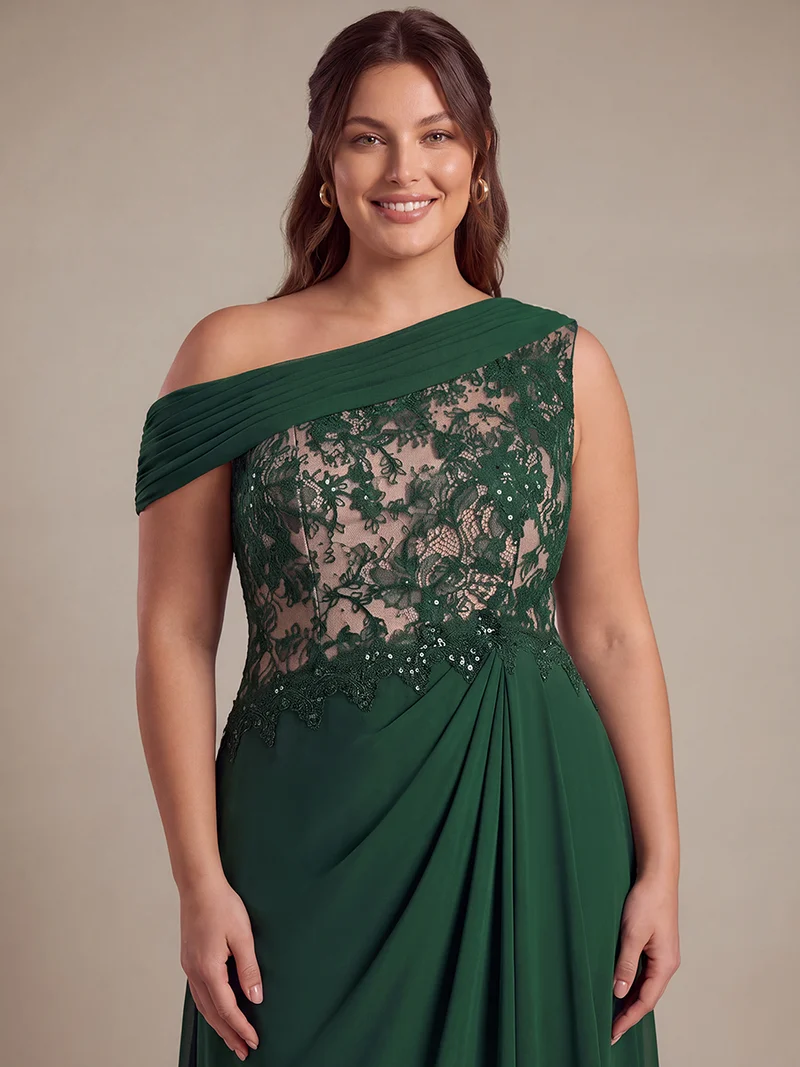 Robe longue asymétrique en mousseline avec détail transparent