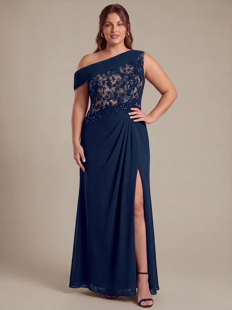Robe longue asymétrique en mousseline avec détail transparent