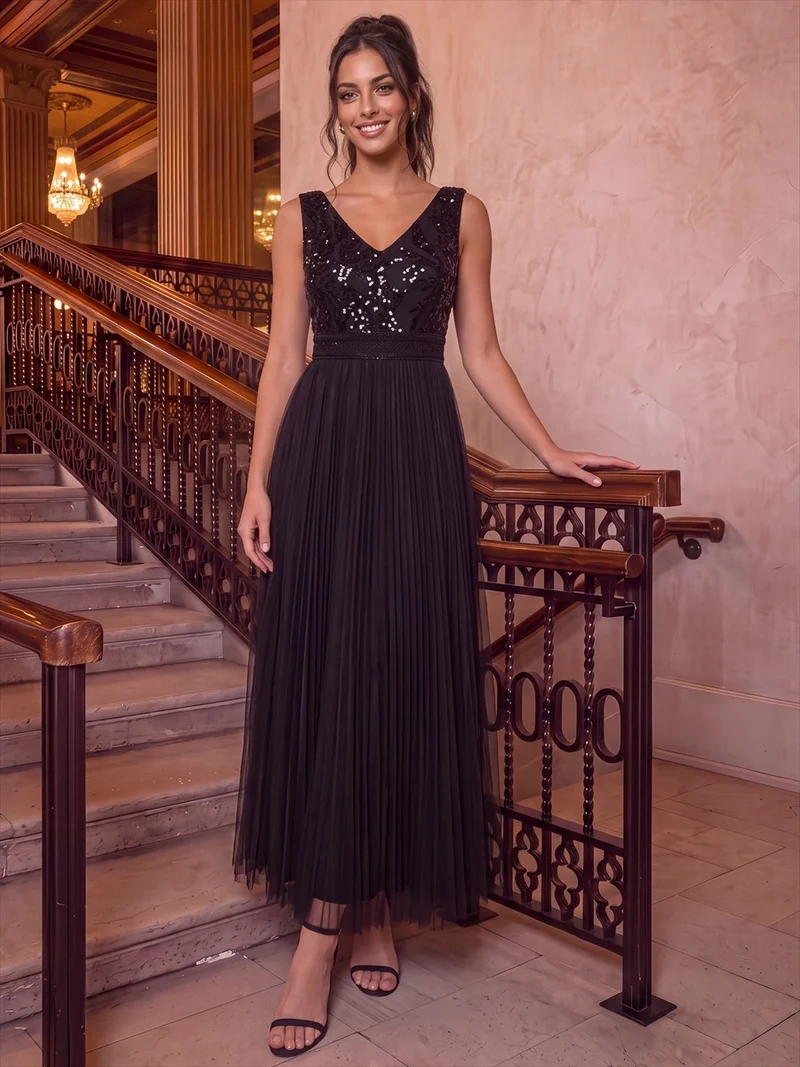 Robe longue en tulle à paillettes avec col V et bordure en dentelle