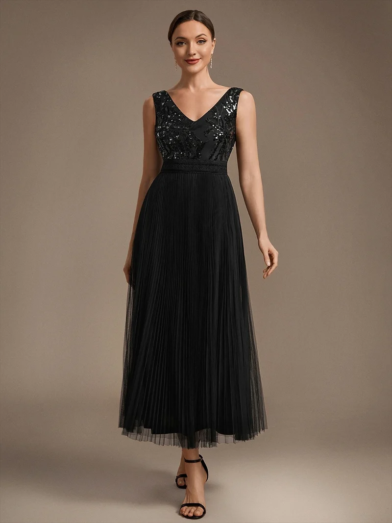 Robe longue en tulle à paillettes avec col V et bordure en dentelle