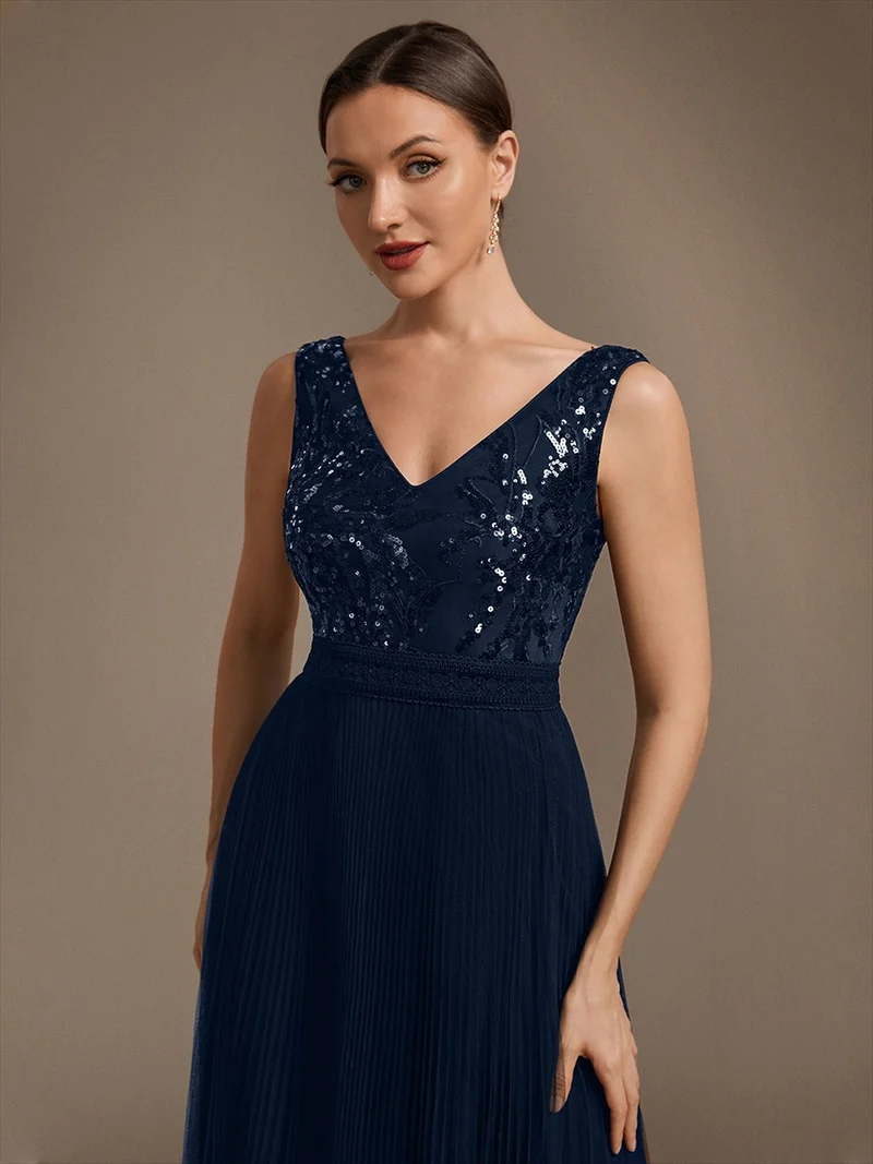 Robe longue en tulle à paillettes avec col V et bordure en dentelle