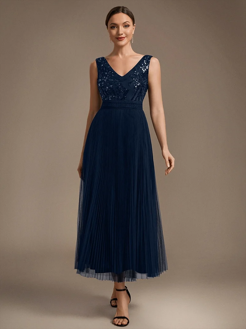 Robe longue en tulle à paillettes avec col V et bordure en dentelle