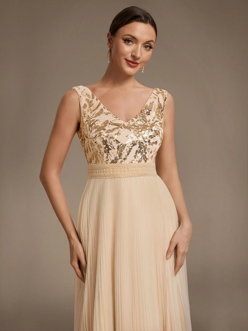 Robe longue en tulle à paillettes avec col V et bordure en dentelle