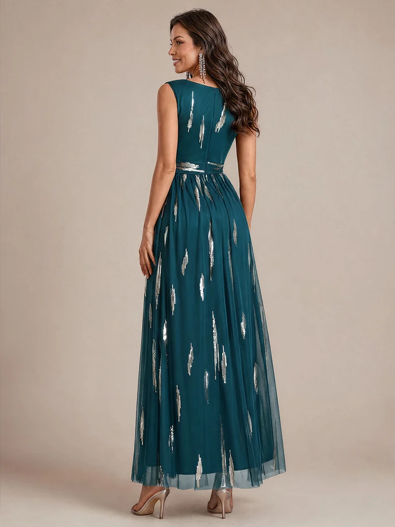 Robe longue sans manches en tulle à paillettes drapé