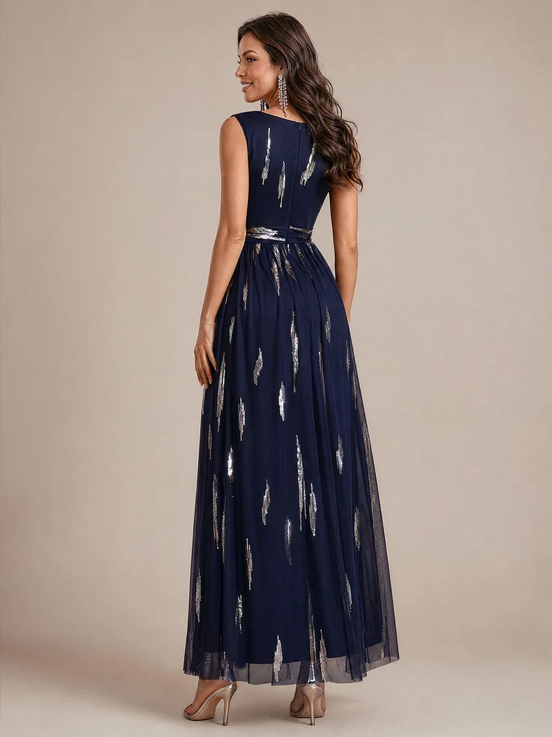 Robe longue sans manches en tulle à paillettes drapé