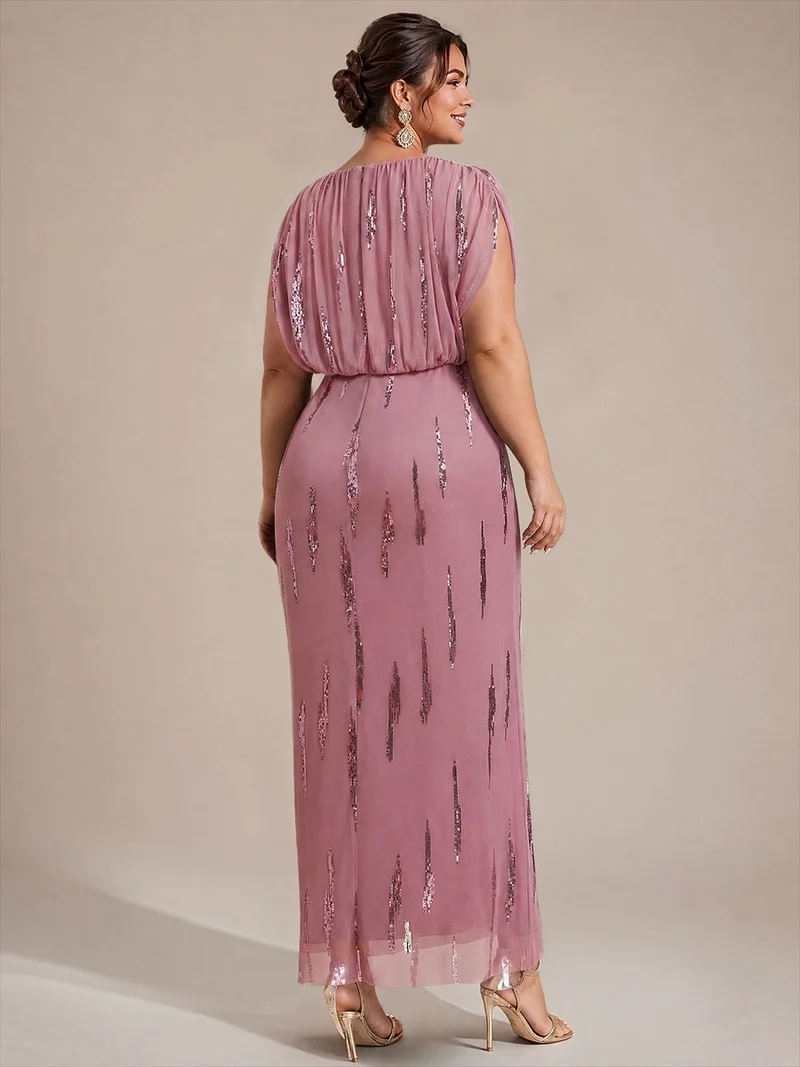Robe longue en tulle à paillettes avec manches chauve-souris et col V