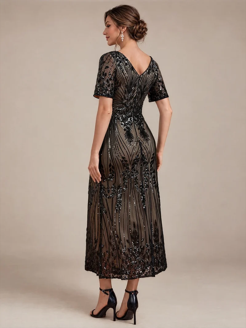 Robe midi à paillettes avec manches courtes
