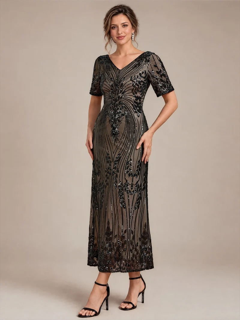 Robe midi à paillettes avec manches courtes