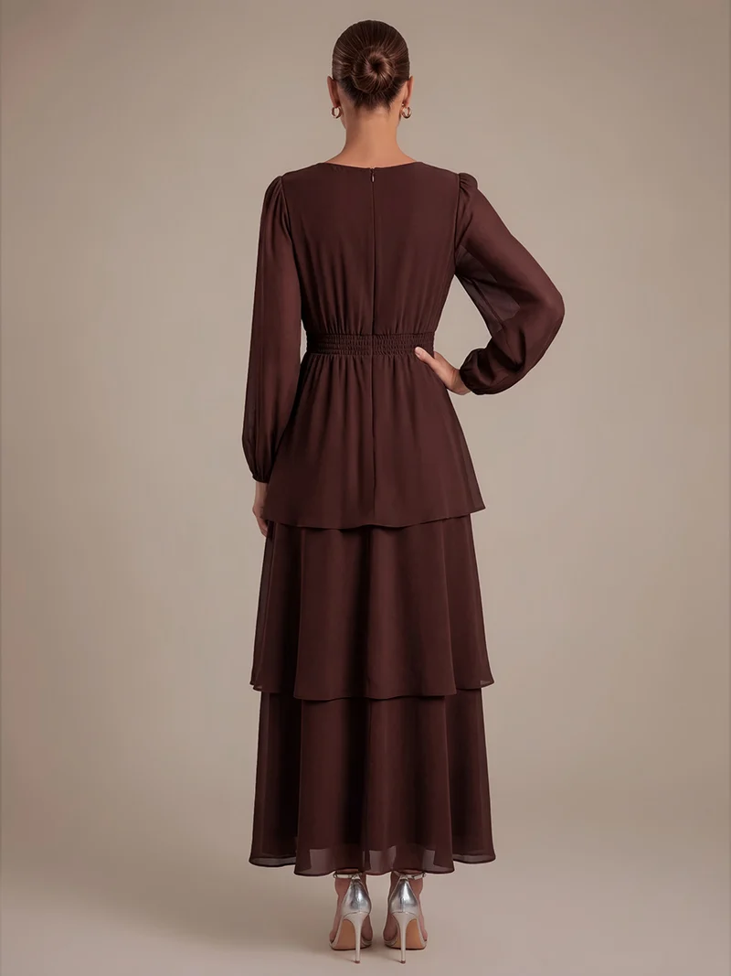 Robe longue en mousseline à manches longues avec volants