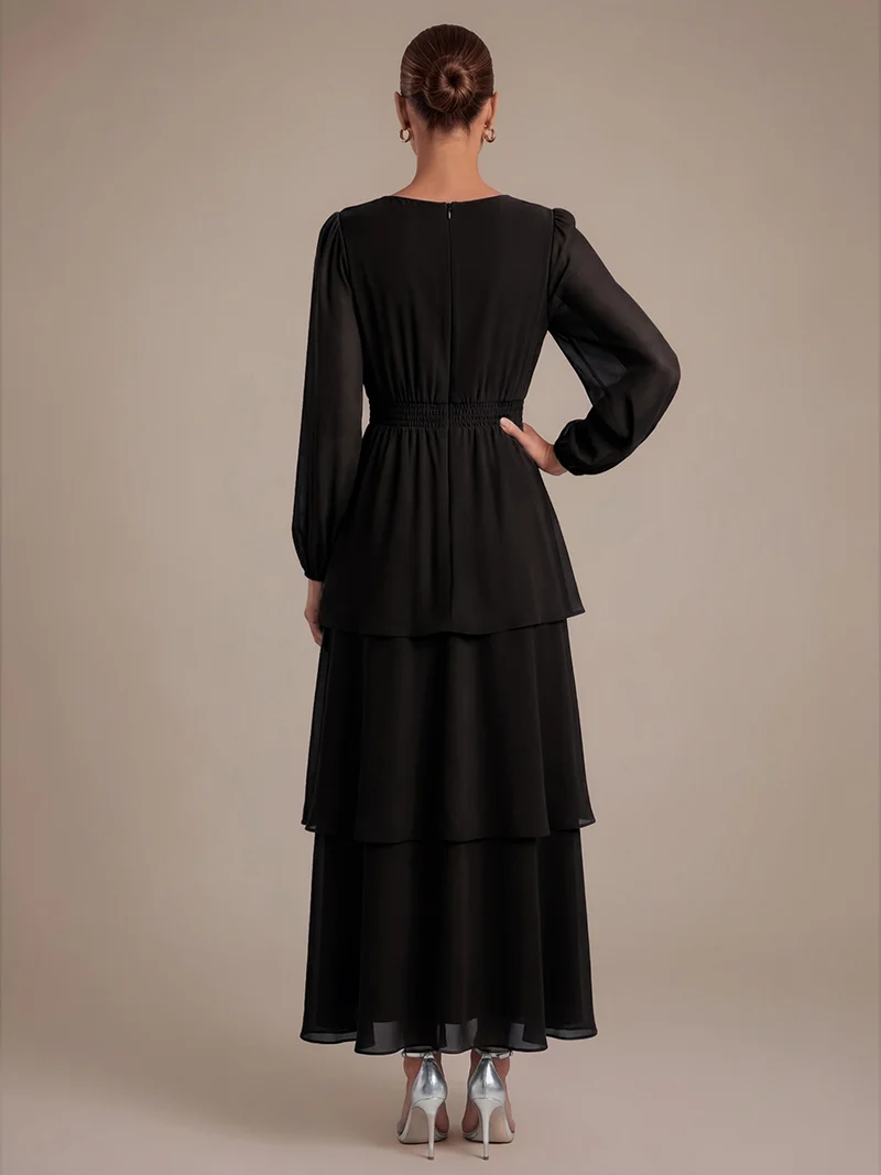 Robe longue en mousseline à manches longues avec volants